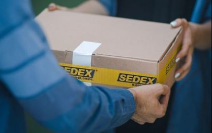 Funcionários dos Correios entram em greve em todo o país
