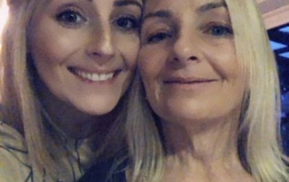 Mãe vai à lua de mel da filha, fica com o genro e engravida