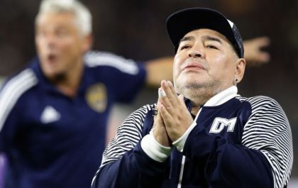Maradona morre aos 60 anos
