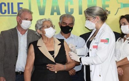 Histórico: MS realiza primeira vacinação contra Covid-19