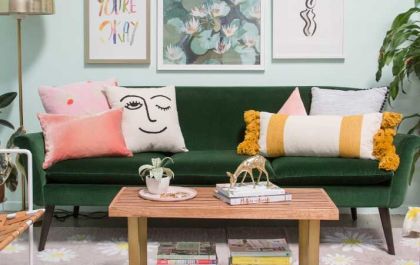 Sofá verde: como combinar o item e modelos com fotos