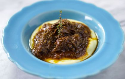 Polenta Mole com Ragu de Carne