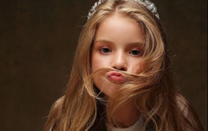 Criança de MS vence concurso de Mini Miss Brasil