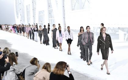 O que é alta-costura? 8 fatos sobre a semana de moda mais luxuosa do mundo