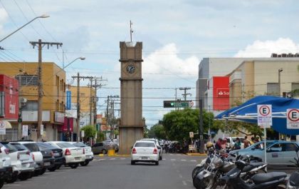 No estilo Cinderela; toque de recolher em TL começa às 0h&nbsp;