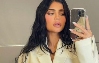 Pessoa mais seguida no Instagram do mundo é mulher