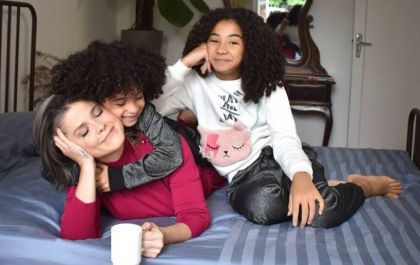 Mais que um cabelo black, são raízes!