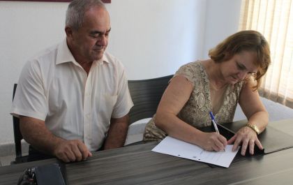 Tania Donantoni e Winiton Evans oficializam matrimônio