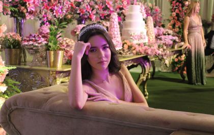 Ana Beatriz Sartori comemora seus 15 anos em grande estilo