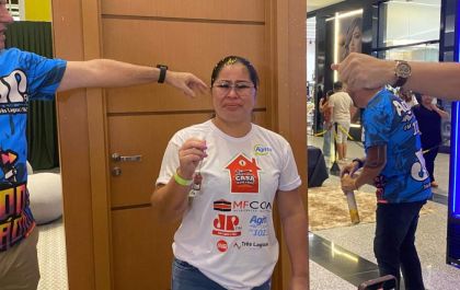 Doméstica Sandra realiza o sonho da casa própria com reality MFCON e Agitta Casa com Você