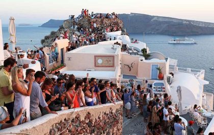 Overtourism: alta do turismo nas cidades europeias e as decisões para conter os visitantes