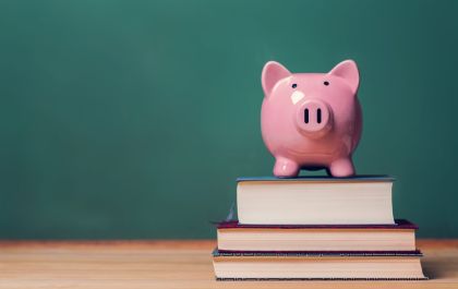 Entenda a educação financeira e como organizar suas contas em passos práticos