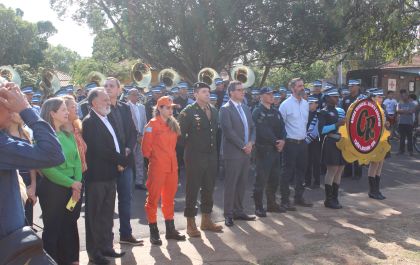 Desfile Cívico-Militar reúne famílias em Três Lagoas - vejam as fotos