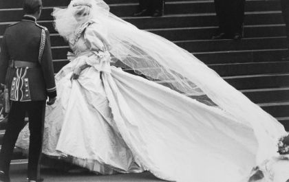 Lady Di 65 anos: os momentos de estilo que eternizaram a princesa do povo