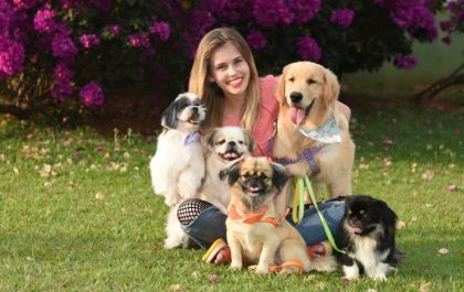 Mãe de cinco: Ternura e bagunça multiplicadas por cinco com Dayane e seus cachorrinhos