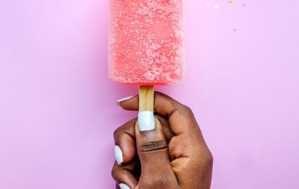 Cuidados com as unhas no verão