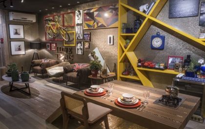 Cores, geometria e texturas compõe uma decor calorosa