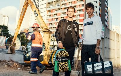 Direto dos anos 80, a tendência logomania volta com tudo