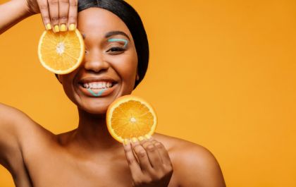 Vitamina C, ativar! Aprenda sobre as propriedades desse ativo que auxilia na saúde e na beleza