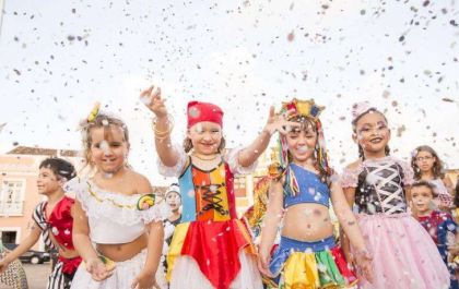 Dicas de carnaval 2020: vou levar meus filhos, como agir?