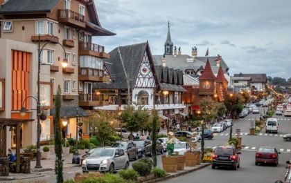 Conheça os melhores destinos para viajar gastando pouco!
