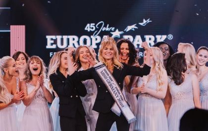 Miss Alemanha 2020 tem 35 anos, é mãe e empresária